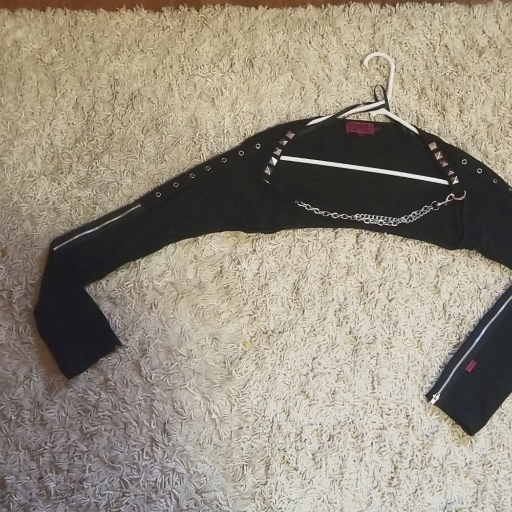 Tripp NYC black shrug with chains zippers pyramids L/XL
